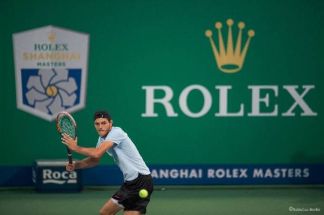 展现出卓越 展现出卓越